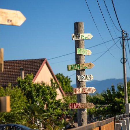 Burzan Bungalovi Podgorica Exteriör bild