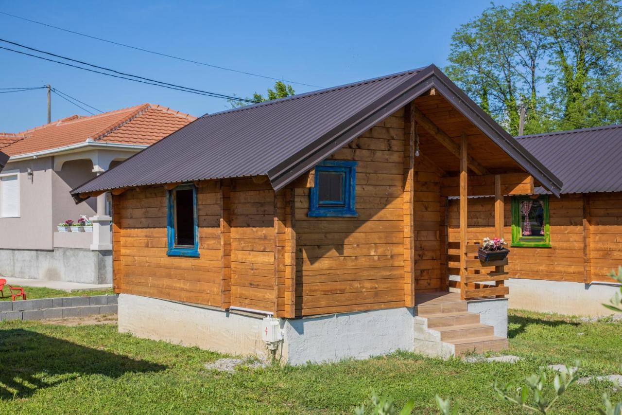 Burzan Bungalovi Podgorica Exteriör bild