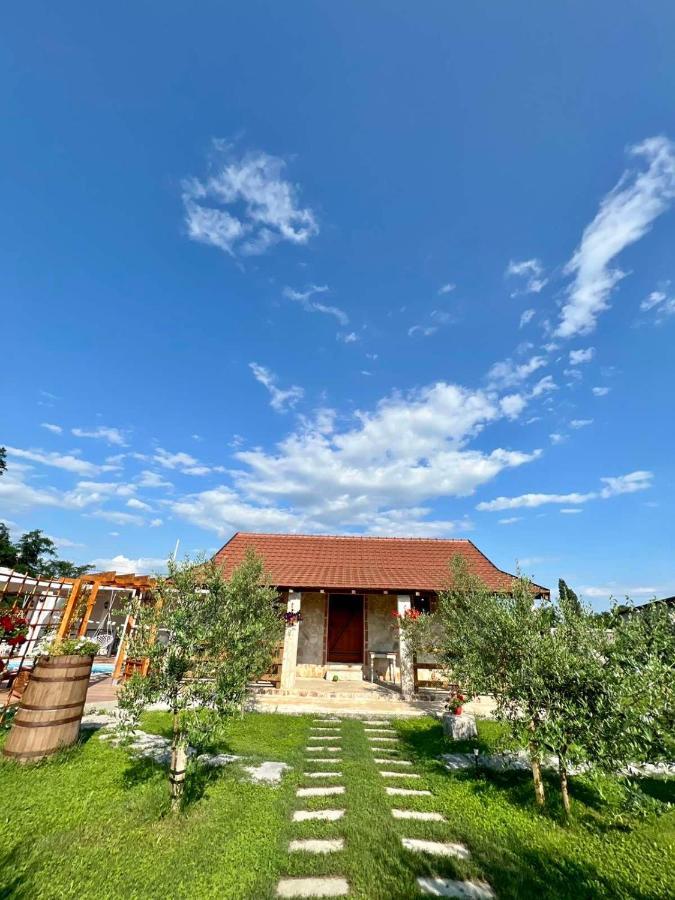 Burzan Bungalovi Podgorica Exteriör bild