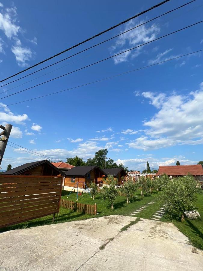 Burzan Bungalovi Podgorica Exteriör bild