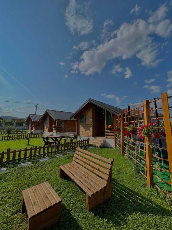 Burzan Bungalovi Podgorica Exteriör bild