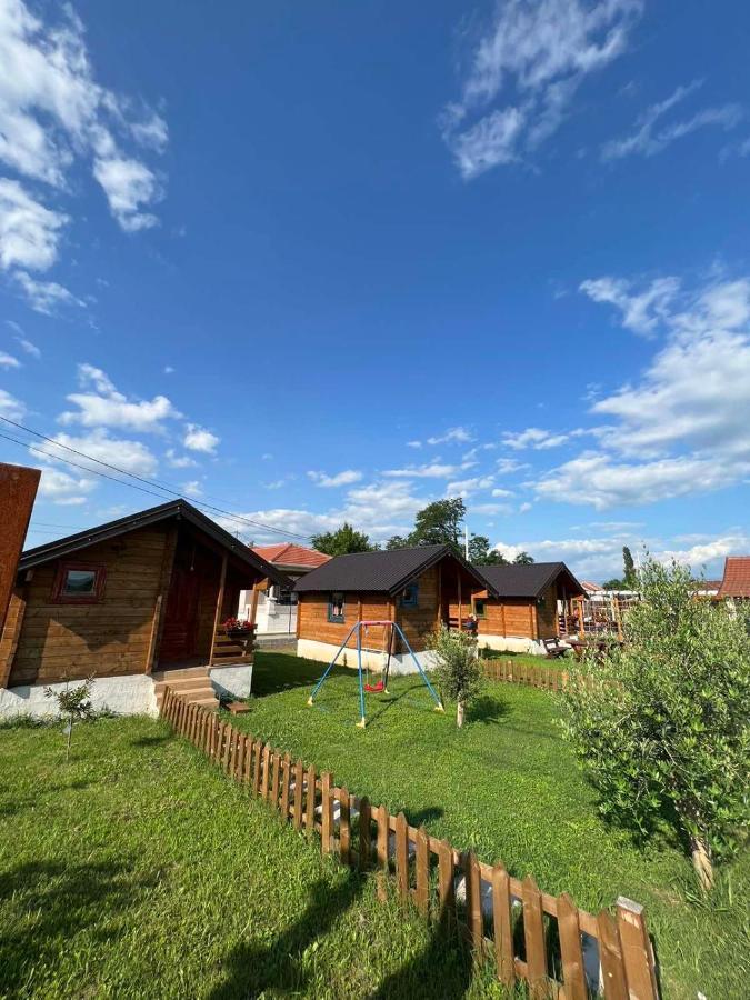 Burzan Bungalovi Podgorica Exteriör bild